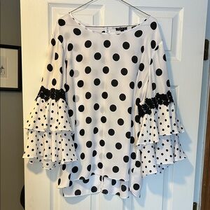 Sami & Jo Black and White Ruffle Sleeve Blouse